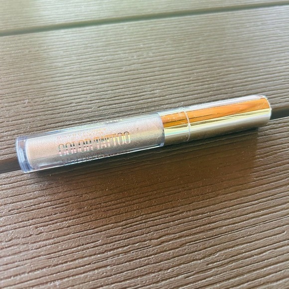 NWT Maybelline color tattoo 24 hour eyeshadow wand 590 silver spark metallic - Picture 2 of 5